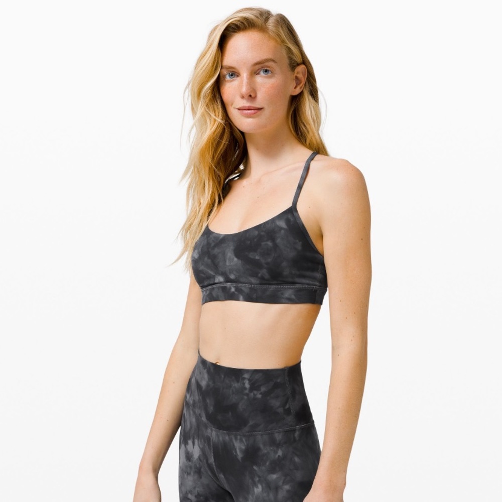 Lululemon flow y nulu bra